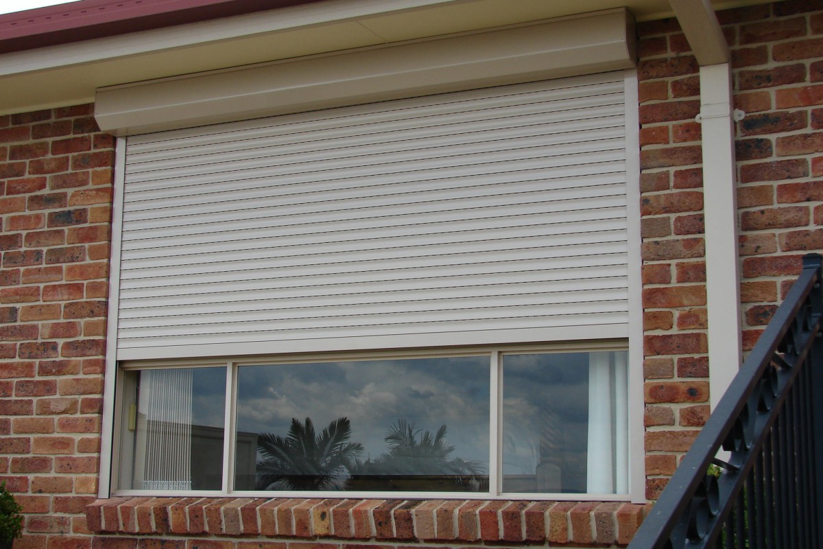 roller-shutter-DSC045824-1200x800.jpg